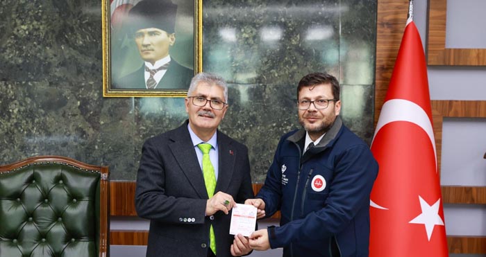 Bingöl Valisi Cahit Çelik’ten Gazze için kurban bağışı