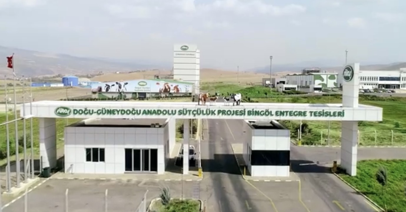 Bingöl basını SÜTAŞ’ta çiftlikten sofraya sütün yolculuğuna tanık oldu