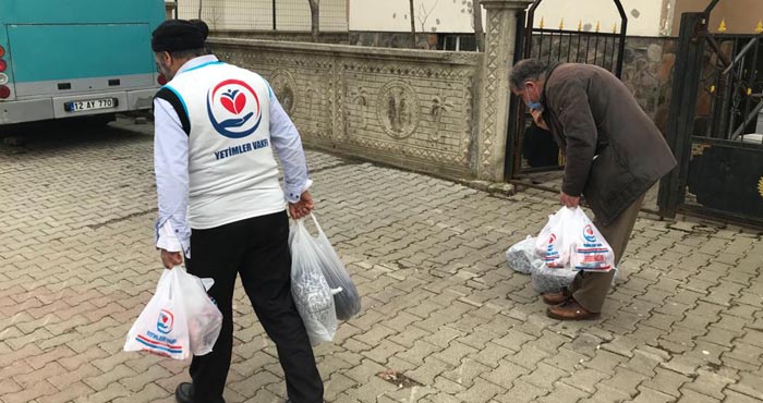 Yetimler Vakfı'dan kırmızı et yardımı