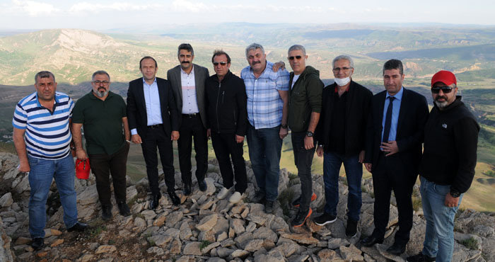 Kiğı Seyit Kasım Dağı zirvesinde inceleme