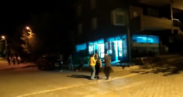 Kiğı'da 5,2'lik deprem! Vatandaşlar sokaklara koştu