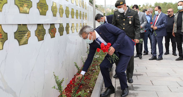 Bingöl'de Demokrasi ve Millî Birlik Günü kutlamaları