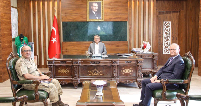 Jandarma'dan Bingöl Valiliğine ziyaret