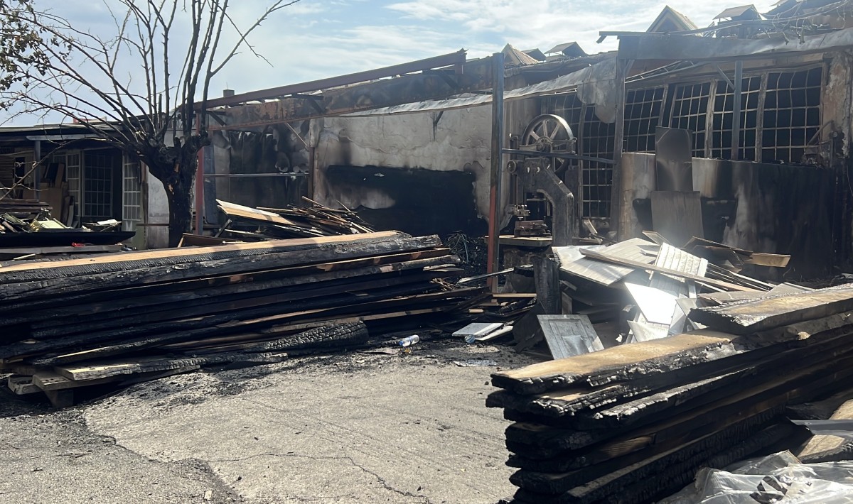 Bingöl Sanayi Sitesinde yangın! 5 dükkan hasar gördü