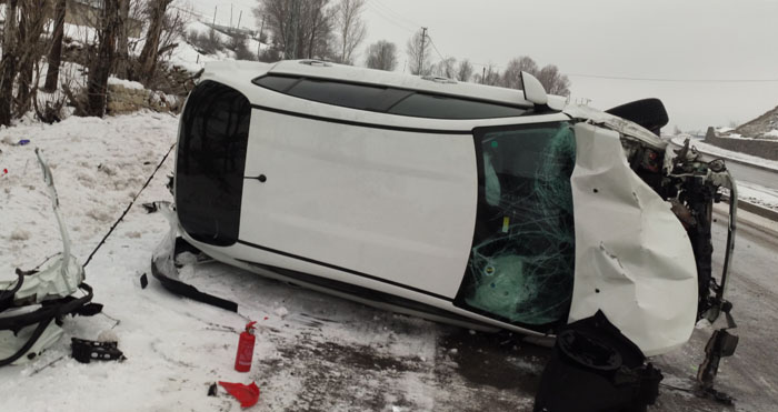 Karlıova yolunda kaza: 1 yaralı