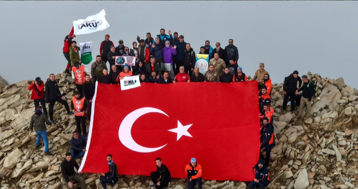 Cumhuriyet coşkusu Sülbüs Dağı’nın zirvesine taşındı